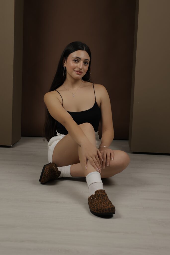 Elif approved model image