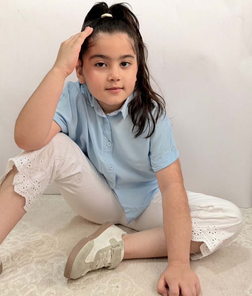 Lilas approved model visual